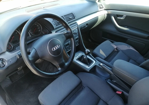 Audi A4 cena 13900 przebieg: 279000, rok produkcji 2004 z Mikołajki małe 172